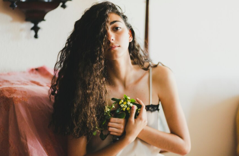 Enhance Curl Definition with Replenishing Conditioner