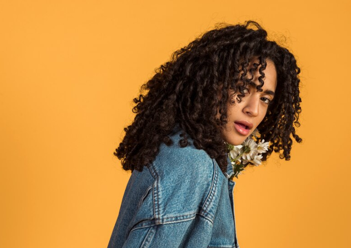 Curly Hair Must-Have: Discover Winter Hydration with Hair Mists on Sale