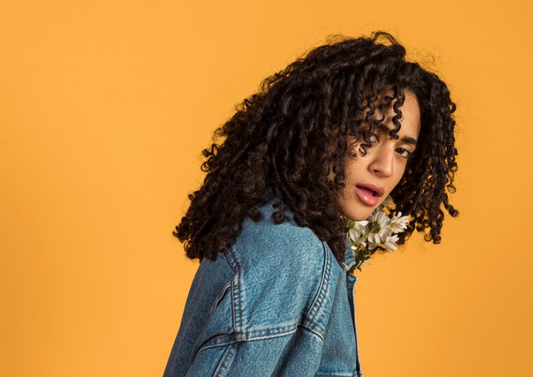 Curly Hair Must-Have: Discover Winter Hydration with Hair Mists on Sale