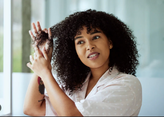 Curly Hair Routine: Step-by-Step Guide and Maintenance Tips