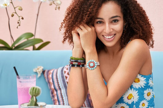 How to Keep Curly Hair Hydrated and Defined During Summer